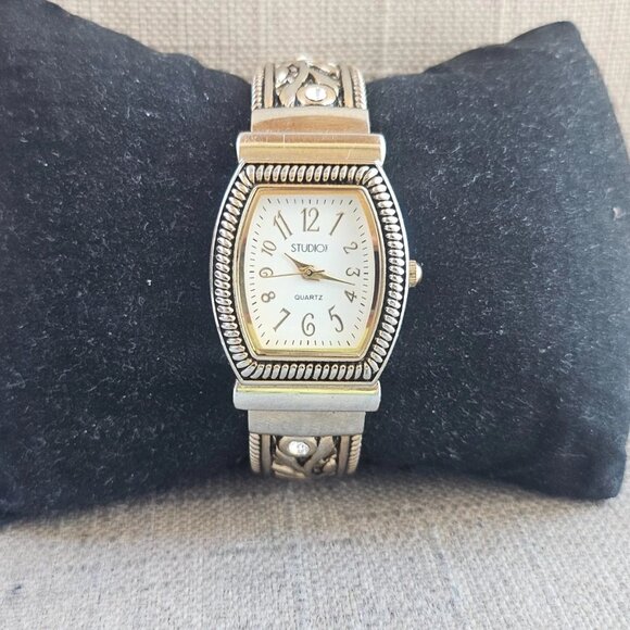 Studio Time Ladies Wristwatch Silver Tone Analog Quartz Cuff Band Wrist Watch - Picture 4 of 10